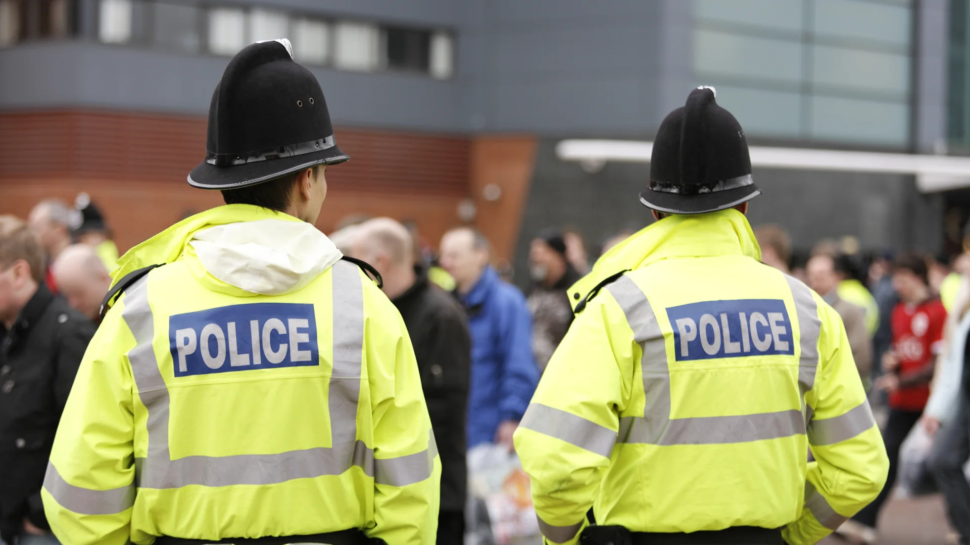 Cop Vs. Constable