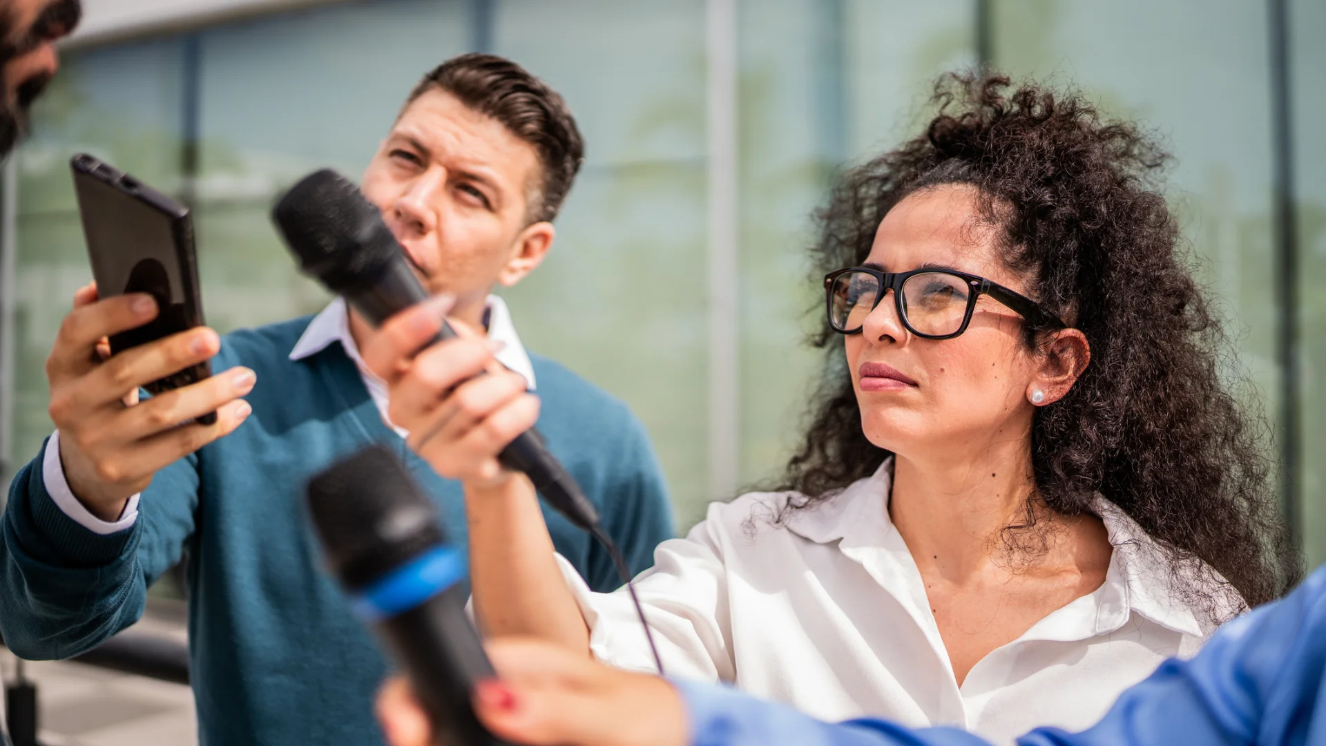 Just The Facts: Journalists Solving Crimes