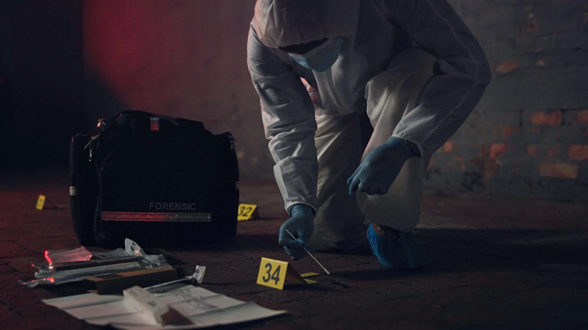 A Step-by-Step Guide to Crime Scene Investigation