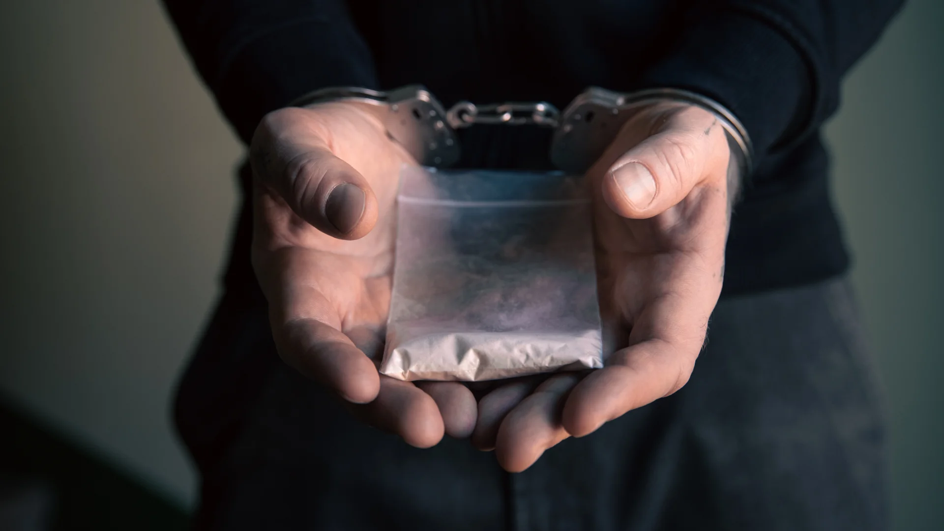 Narcotics at Miami Airport – Day 2